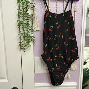 Cherry Nico Jolyn suit limited edition